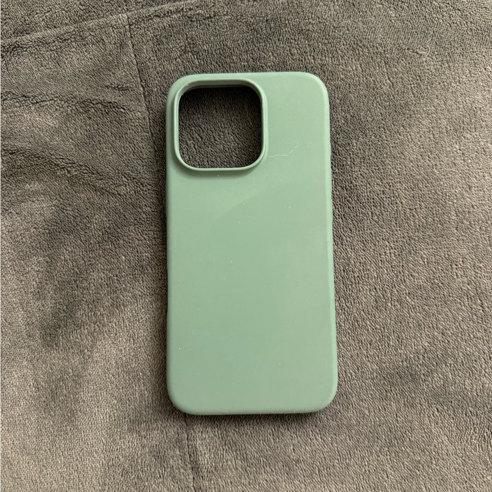 Green Silicone Phone Case IPhone 16 pro